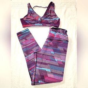 Victoria's Secret Yoga/Leggings Set, size L